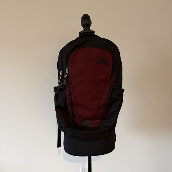 The North Face Vault Backpack Deep Garnet Red Splinter/Black Outdoor Travel - Picture 6 of 16